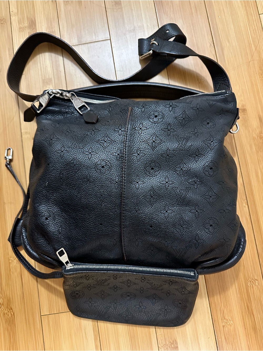 Louis Vuitton Mahina 2-Way bag